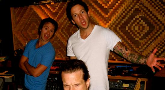 Simple Plan | Пьер и Себ в студии и половина головы продюссера